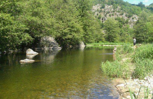 La rivière près du camping